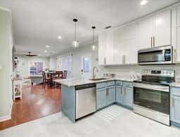 Poppy Point Lake Catherine Condo - Image 3
