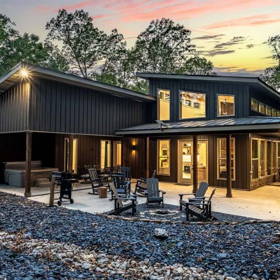 Serene Fall Getaway:Mid week Stay Specials! - Image 1