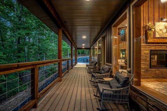Serene Fall Getaway:Mid week Stay Specials! - Image 3