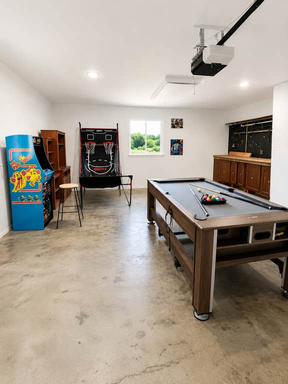 Lakefront, Indoor Slide, Hot Tub, Game Room, Dock - Image 3